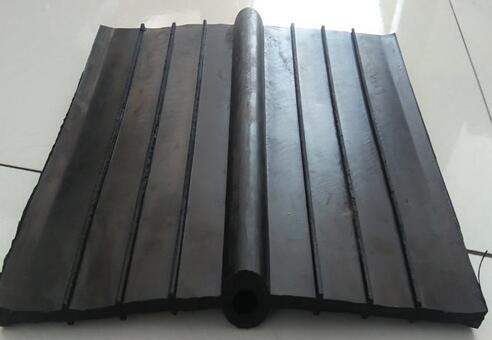 中置式橡胶止水带